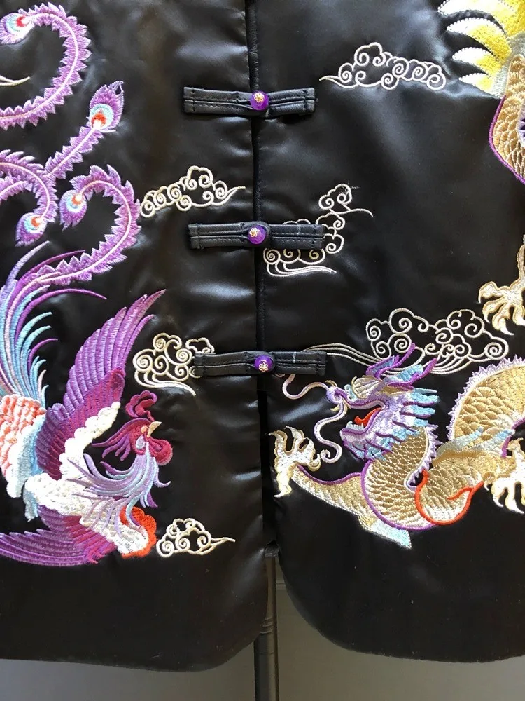 Damska kurtka ze skóry naturalnej w stylu chińskim, jednolity kolor, długi rękaw, dopasowany krój, jednorzędowa, z haftem, retro płaszcz z owczej skóry.