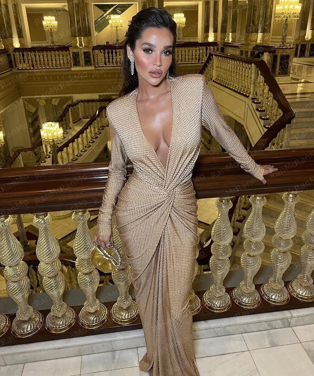 Ranmo Personalizowana Luksusowa Seksowna Sukienka Wieczorowa 2026 z Odkrytymi Ramionami, Długimi Rękawami, Głębokim Dekoltem w Serek, Seksowna Sukienka Koktajlowa Syrena/Trumpet