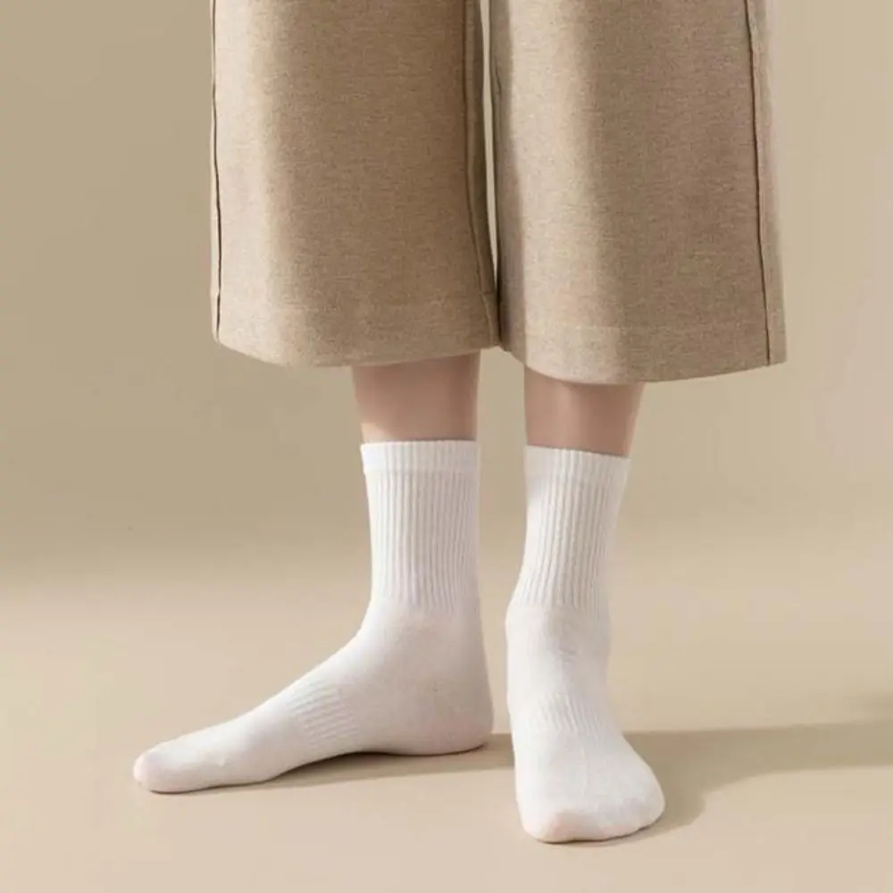 6 أزواج من الجوارب القطنية البسيطة المتينة الممتصة للعرق، جوارب ملونة ناعمة قابلة للتنفس، جوارب رياضية مريحة، ملابس الشارع