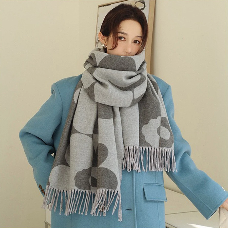 

Fashion Elegant Flowers Core Yarn Scarf Long Shawl Soft Thick Faux Cashmere Scarves Women Autumn Winter Warm Neckerchief Wraps