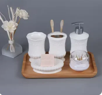 European Style Luxury Embossed Rose Ceramic Bathroom Supplies Holder Toothbrush Mouthwash Cup Soap Dish Bathroom Decoration