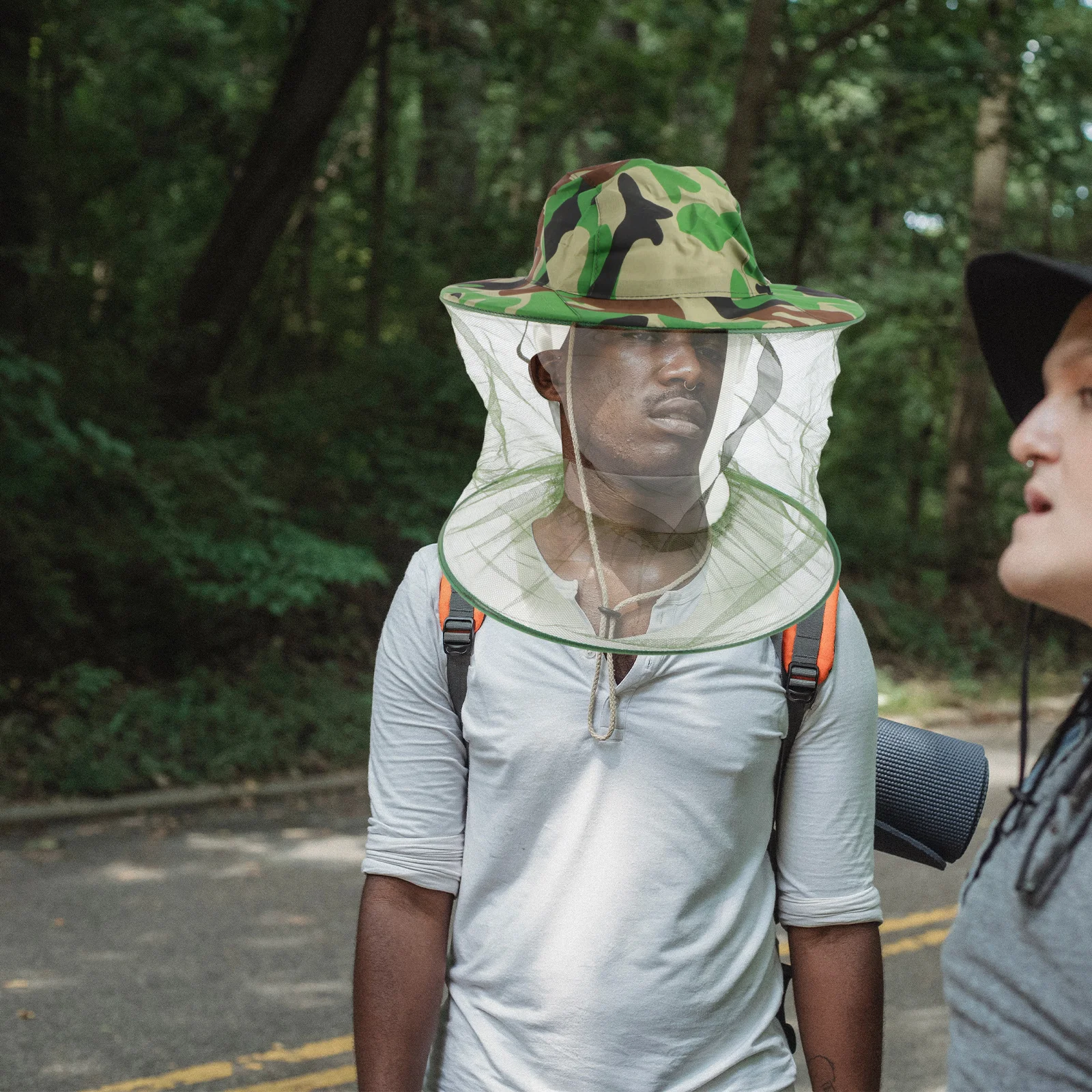 التمويه شال قبعة بحافة مع ناموسية الحرير الساتان الحشرات مقاومة قبعة واقية لتربية النحل التخييم في الهواء الطلق التنزه