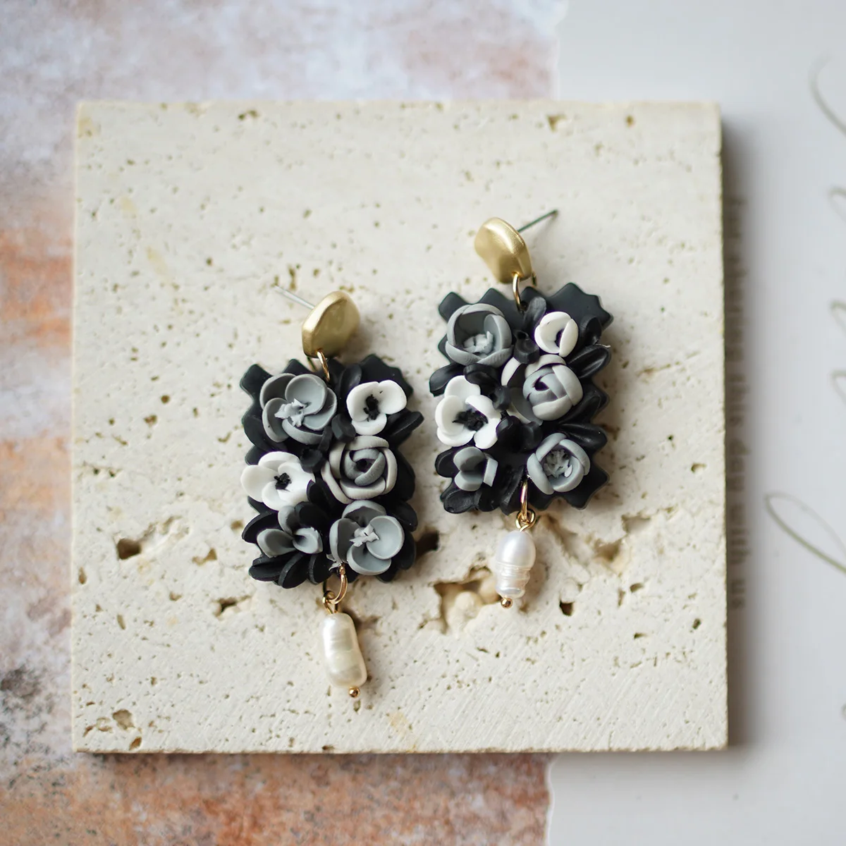 Women\'s Fashion Romantic Vintage Cluster Floral Earrings Delicate Multi-Shape Color Chip Stamp Dangle Metal Stud Polymer Clay