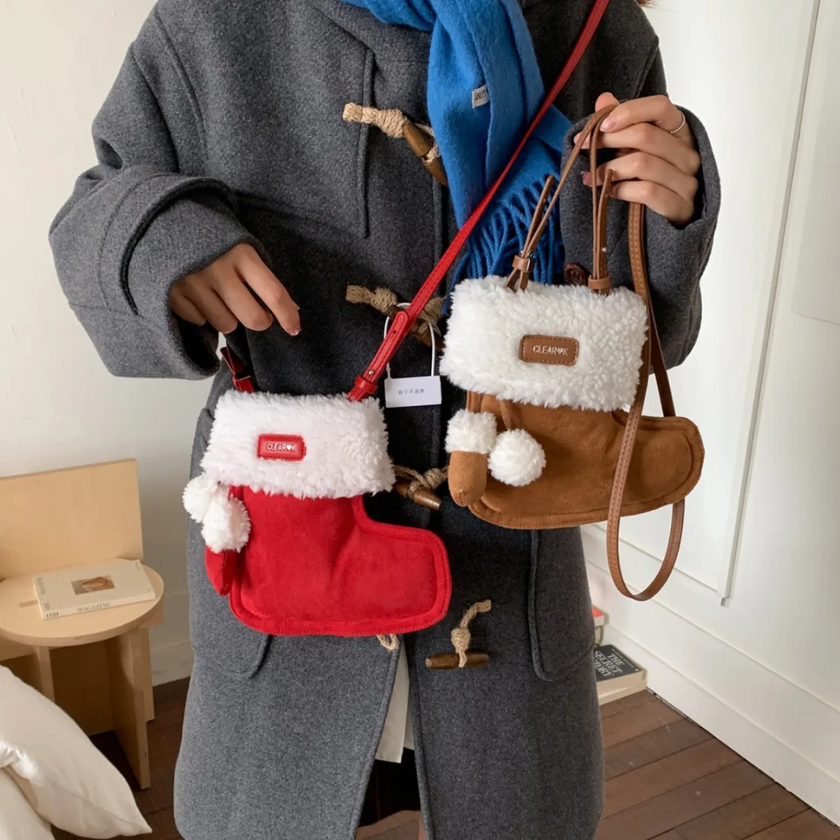 

Cute Christmas Stocking Shape Faux Fur Mini Bag - Pink/Green/Brown/Red Adjustable Strap Crossbody Bag for Winter Festive Looks