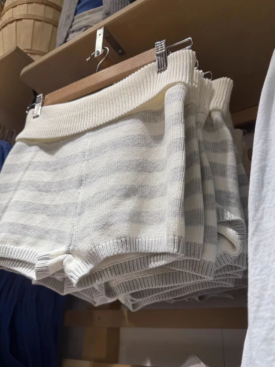 Short en tricot à rayures grises pour femme, taille élastique, pantalon court droit en coton, décontracté, doux, sous-vêtements pour la maison, printemps