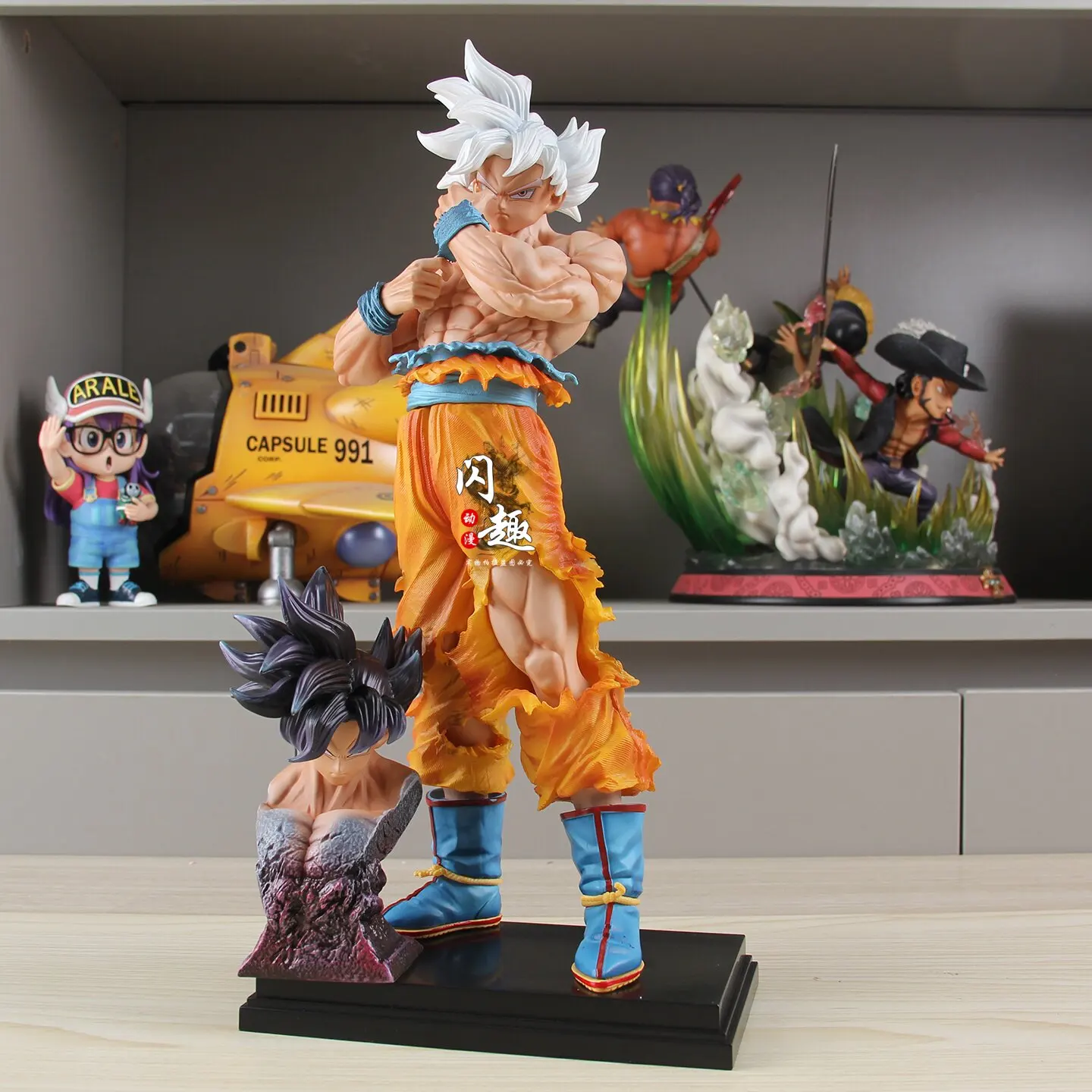 Figura de acción coleccionable de Goku Ultra Instinto de Dragon Ball, modelo de escultura de doble cabeza de 35 cm, regalos decorativos para fanáticos del anime