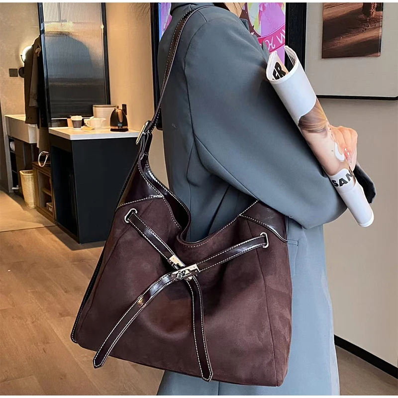 Luxury Designer Bag Suede Messenger Bag To Work Tote Commuter Bag For Hand Bag Ladies Large Capacity Cross Buckle Shoulder Bag