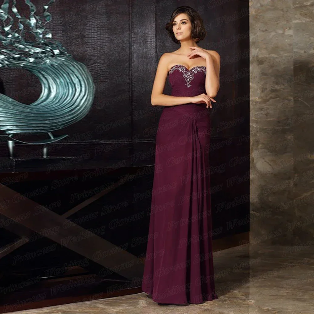 Customized Burgundy Chiffon Mother Of The Bride Dresses Strapless A Line With Rhinestone Pleat Simple Wedding Evening Party Gown