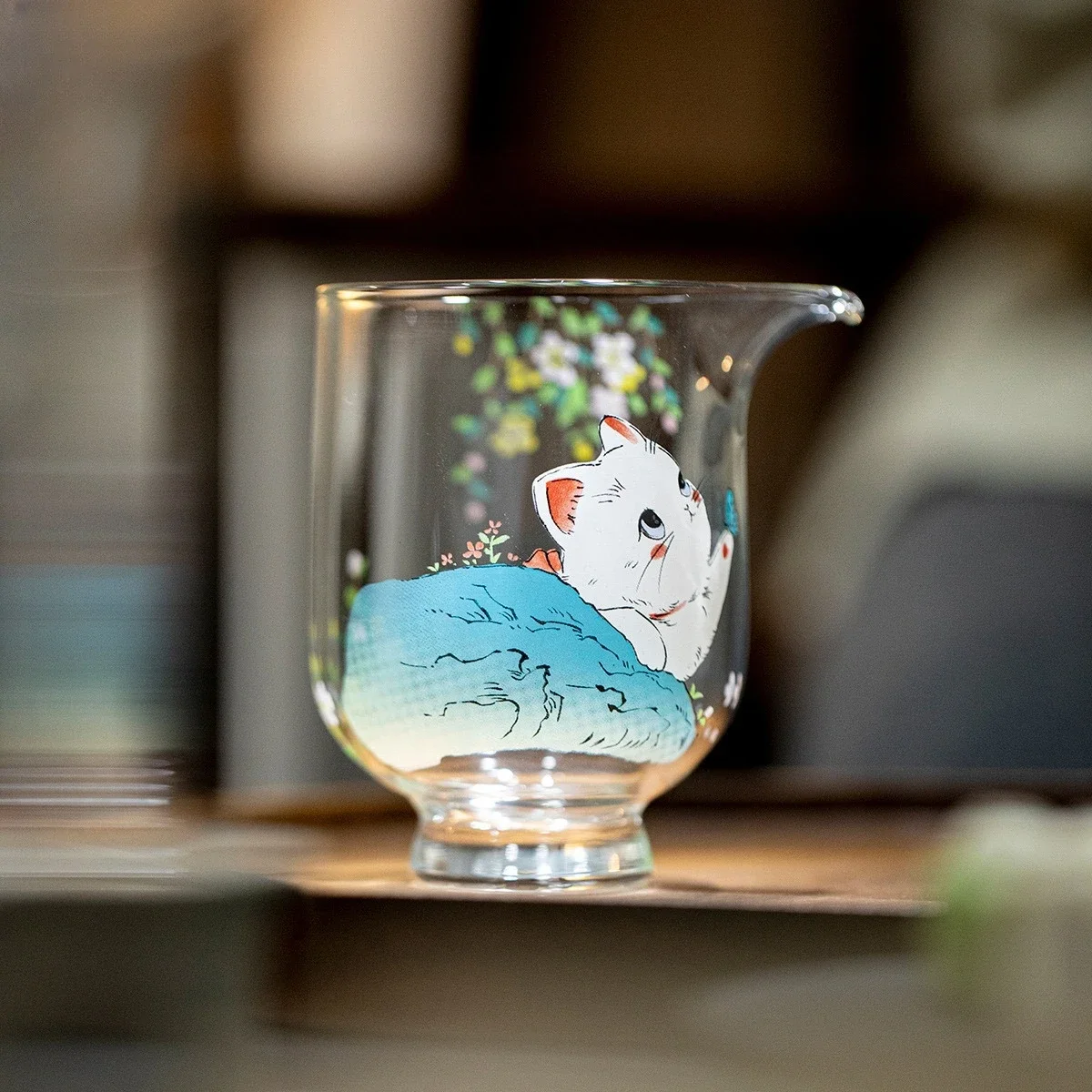 

Cute Cat Small Fair Cup Household KungFu TeaSet Glass Transparent Male Cup High Value Tea Distributor Tea Accessories Decoration