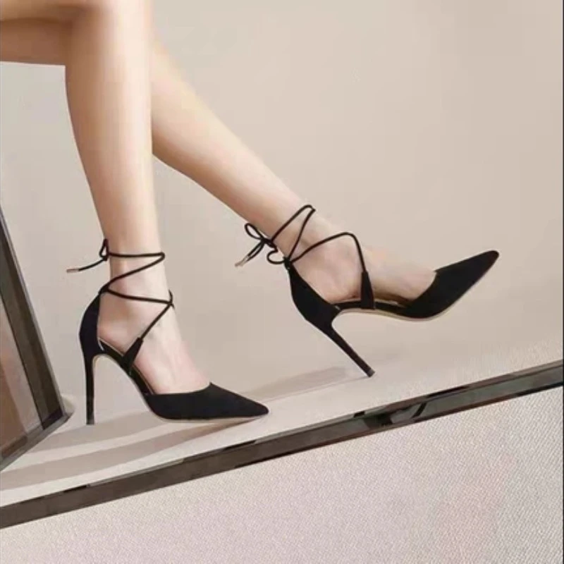 New slim heeled shoes with sexy cross straps, fashionable suede, shallow mouth, pointed toe, thin strap, and toe cap sandals