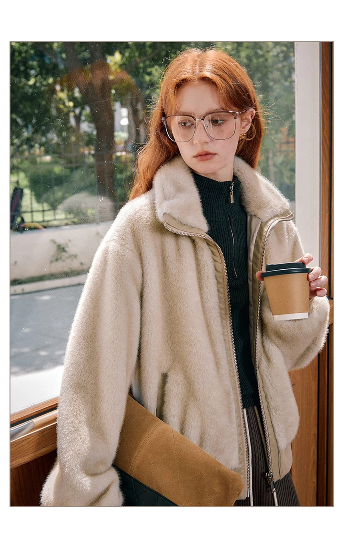 Cappotto da donna in velluto kaki, un nuovo top slavo in pelliccia di visone finto per l'inverno 2025