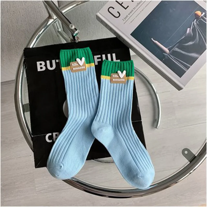 1/4 Paar Damen-Socken mit herzförmigem Logo, mittlere Röhre, Frühling und Sommer, dünn, atmungsaktiv, modisch, Dopaminfarben, lässige Socken – Detail 14
