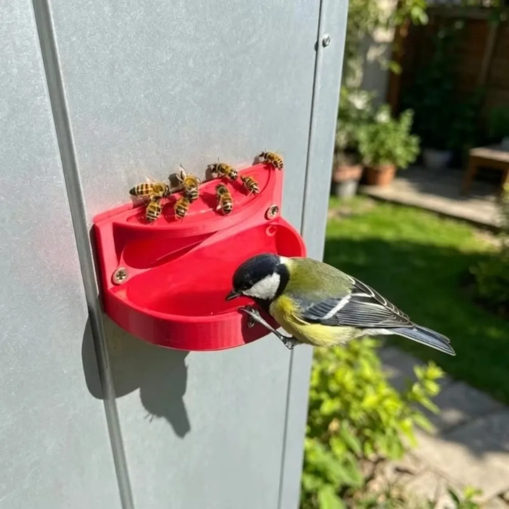 Wall Mounted Insect Feeding Station 3D Printed Weather-Resistant Bird Bath Water Dispenser Plastic Anti‑Drowning
