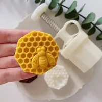 ABS Plastic Hand Pressure Mold Honeycomb Shape Mid-Autumn Festival Mooncake Mould Bee Pattern Pastry Dessert Chocolate 63g