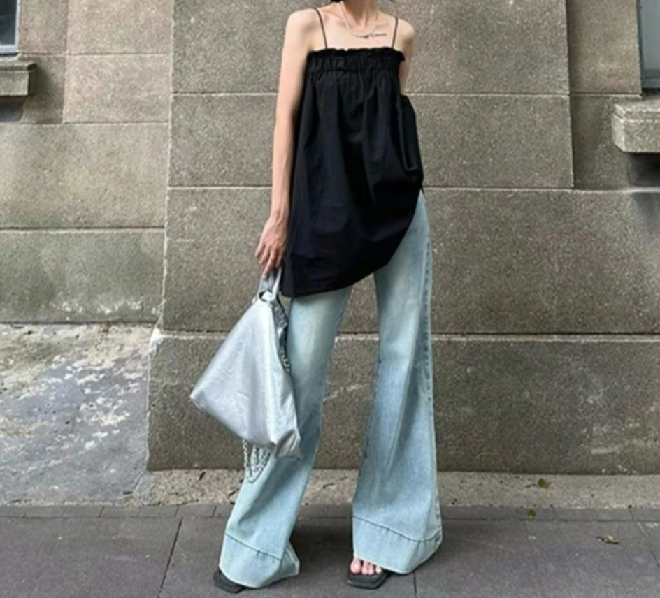 

Summer New Wear Sleeveless Suspender Top Women's Black Small Vest Outside