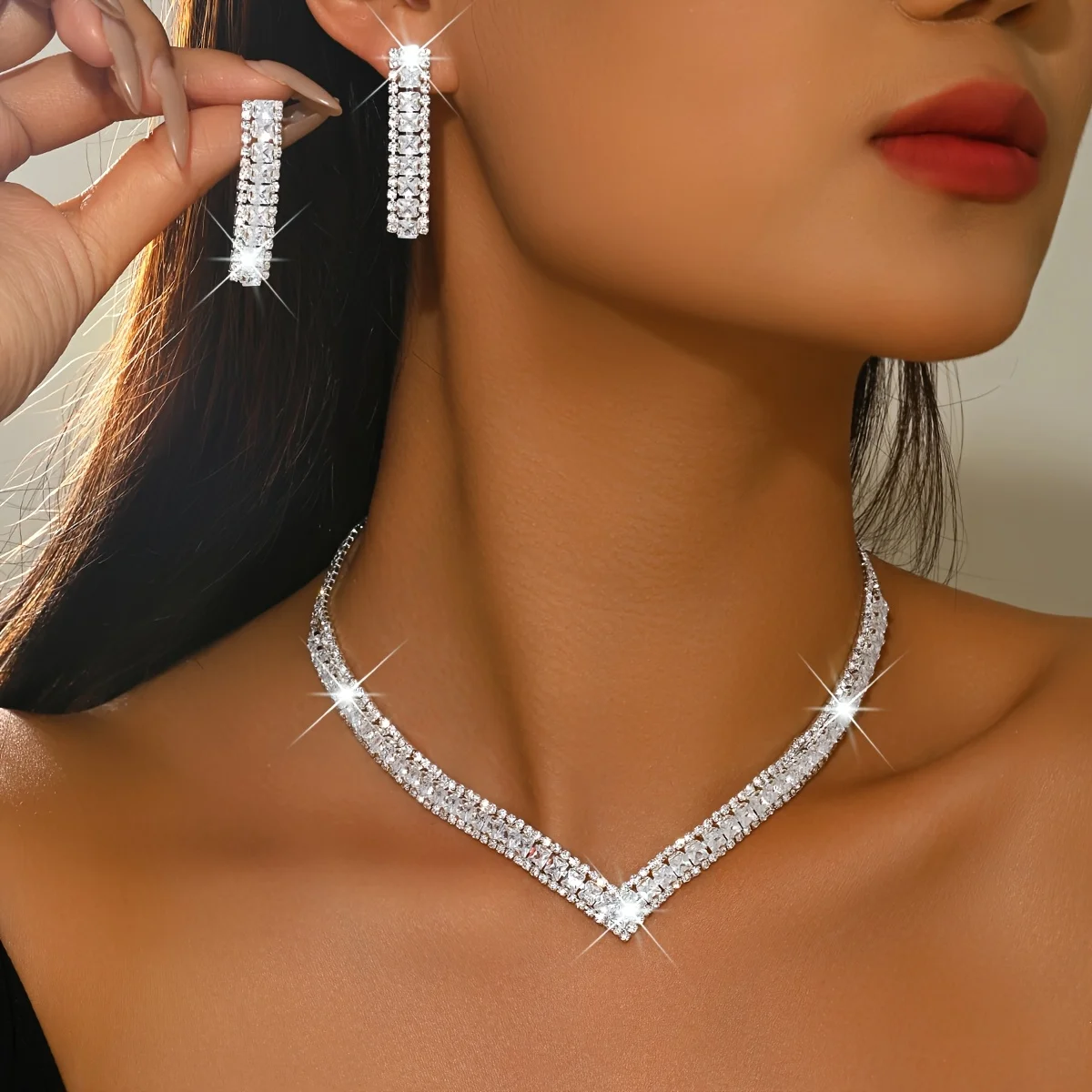 Women's V-Neck Jewelry Set (Wedding Banquet Party Dress Accessories) Luxury Choker Necklace Long Drop Earrings