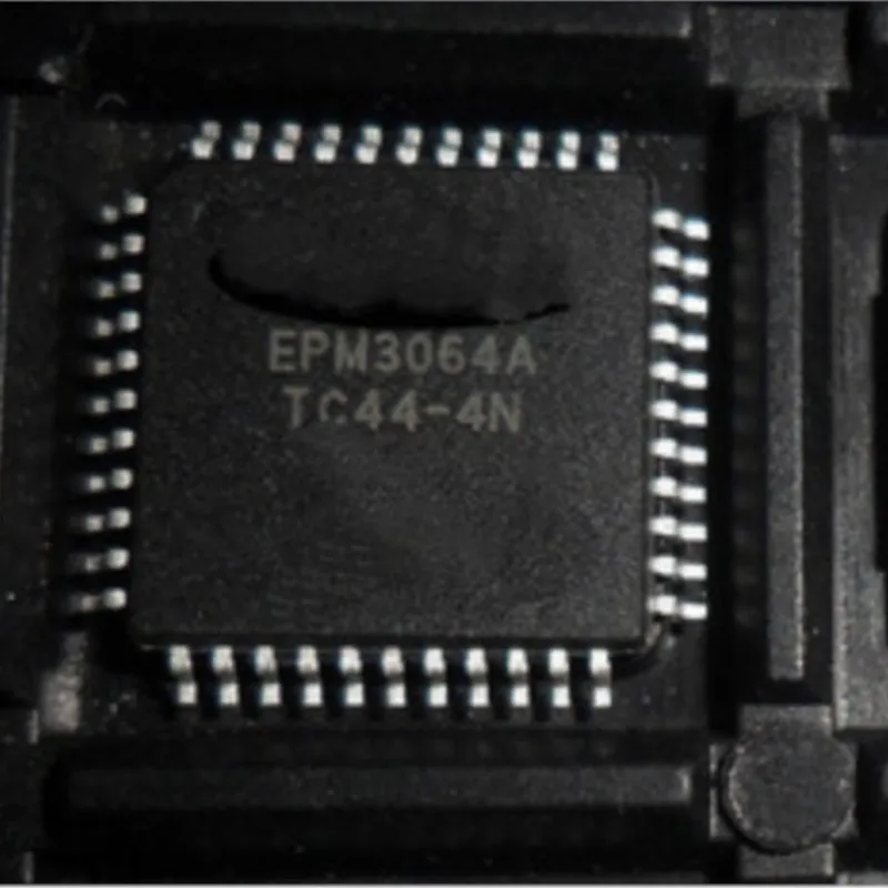 

10PCS EPM3064ATC44-4 EPM3064ATC44-4N QFP