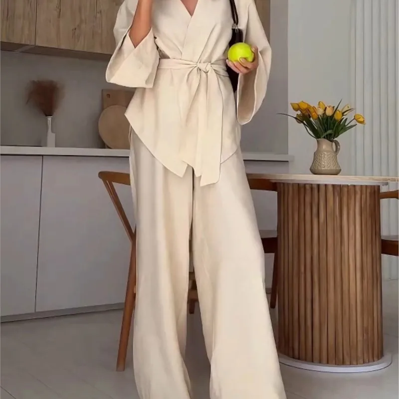 Jesienno-zimowy modny elegancki seksowny komplet: bluzka z dekoltem w serek, wiązana w talii, z długim rękawem + luźne spodnie z szerokimi nogawkami, zestaw dwuczęściowy damski.