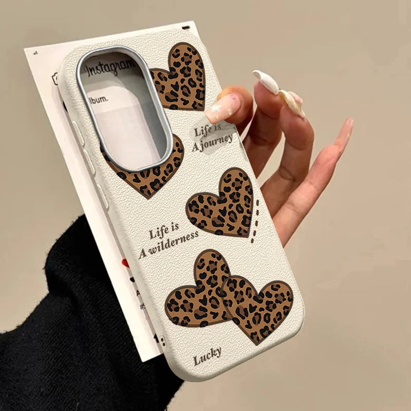 ليوبارد طباعة قلوب نمط قضية الهاتف لسامسونج غالاكسي A56 A16 A36 A26 A55 A15 A14 A34 A35 A53 A54 الجلود الملمس غطاء من البولي يوريثان #1