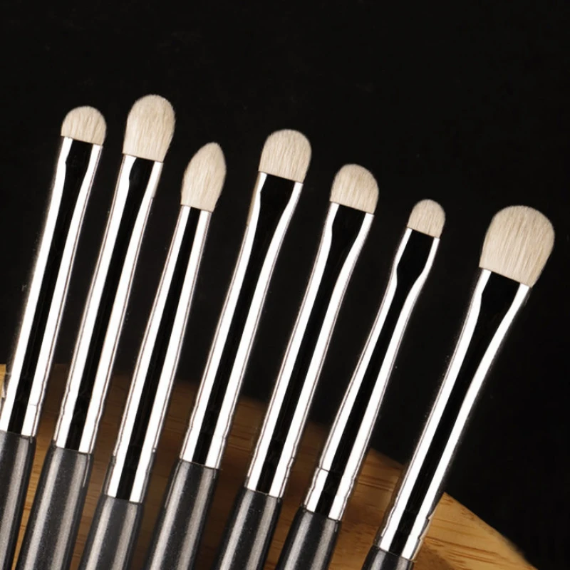 Makeup Brush Small Eyeshadow Brushes Natural Pony Hair Luxury Detailed Liner Eye Cosmetic Tools