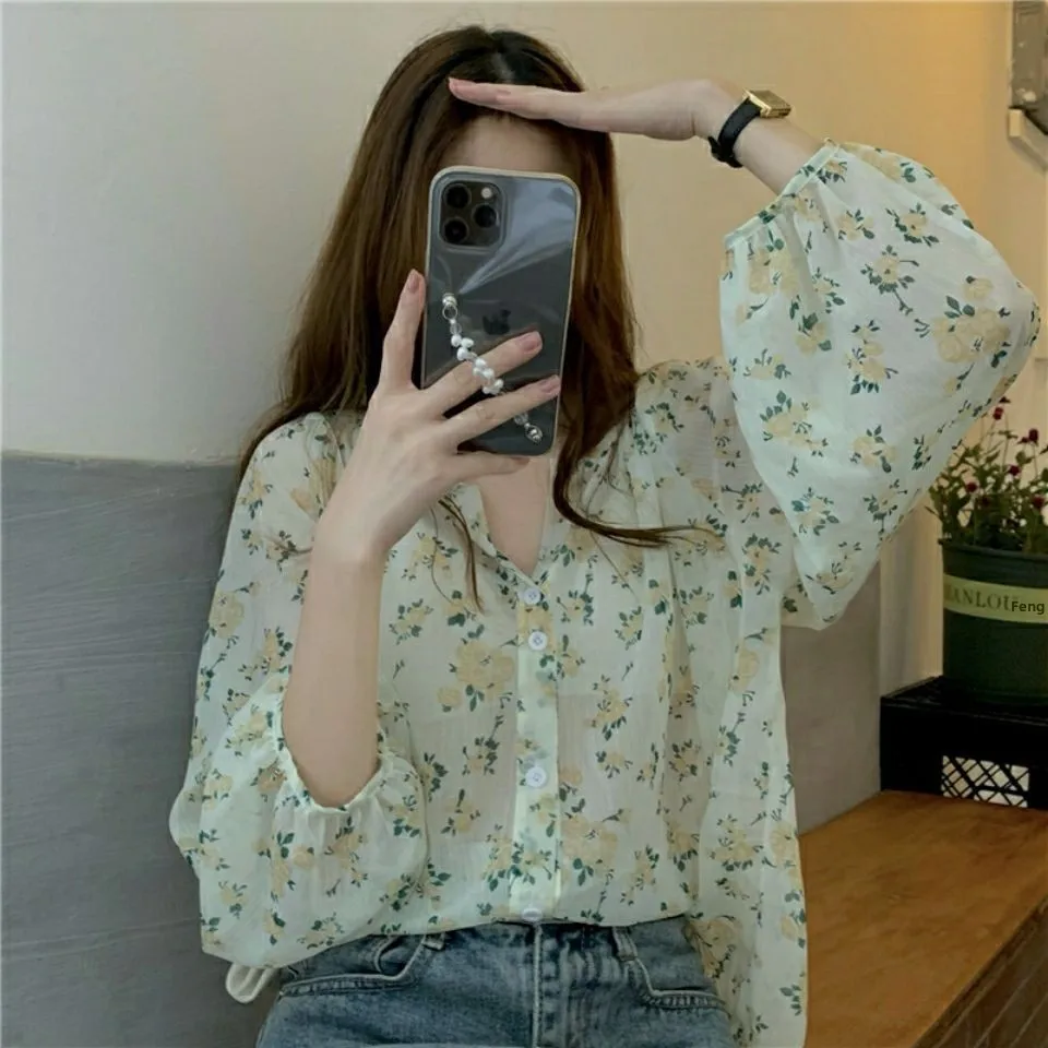 قميص شيفون كوري أنيق بطباعة زهور طازجة للنساء، فضفاض بأكمام طويلة وياقة مستديرة، أنيق وعصري