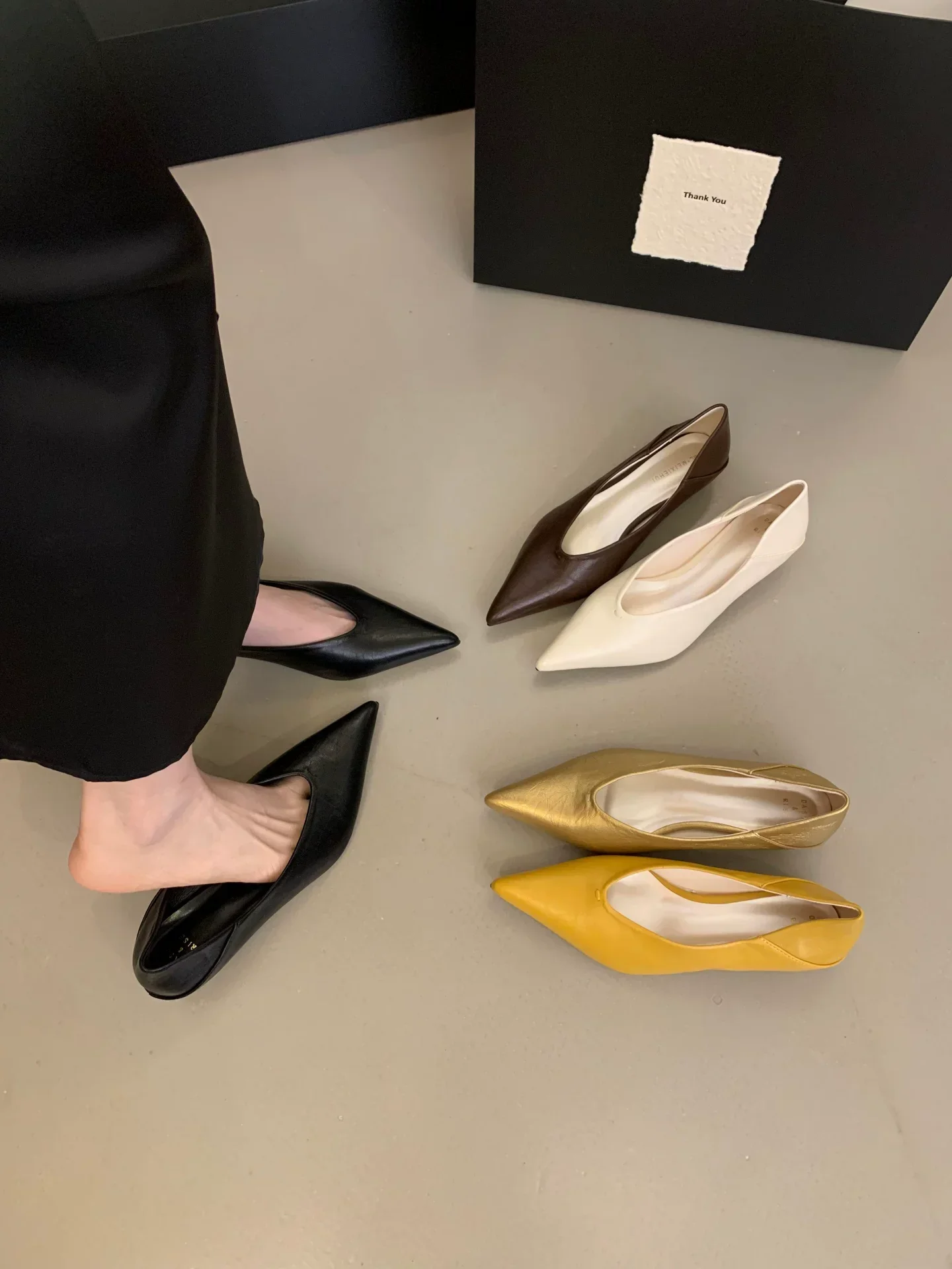 2026 Neue Marken-Damenpumps Elegante Dünne High Heels Modische Spitze Flache Slip-On Schuhe – Detail 1
