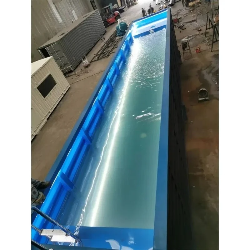 Piscina in fibra di vetro con design a contenitore: moderna modulare fuori terra nel cortile, installazione rapida, superficie antiscivolo durevole