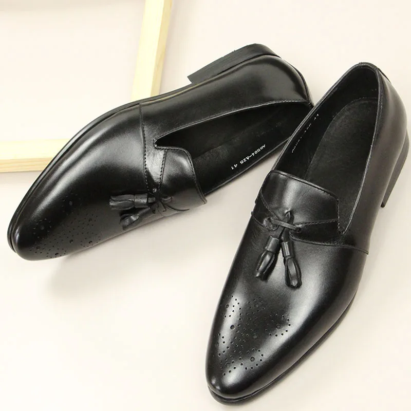 Men's Luxury Black Classic Fashion Loafers Shoes Brogue Special Design Low Heel Formal Wedding Dress Bussiness Walking Sapato