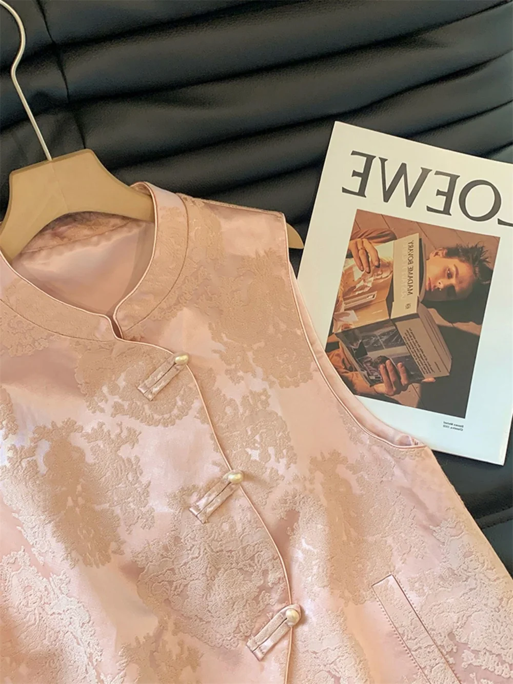 

Новый китайский сладкий розовый цветочный вышивка асимметричный женский жилет на пуговицах топ Quali осенняя модная блузка