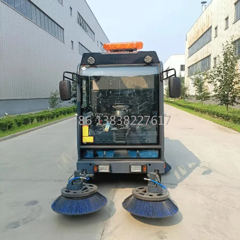 High-Efficiency Electric Road Sweeper High-pressure fog cannon Multifunctional Dust Sweep Collect Urban Sanitation