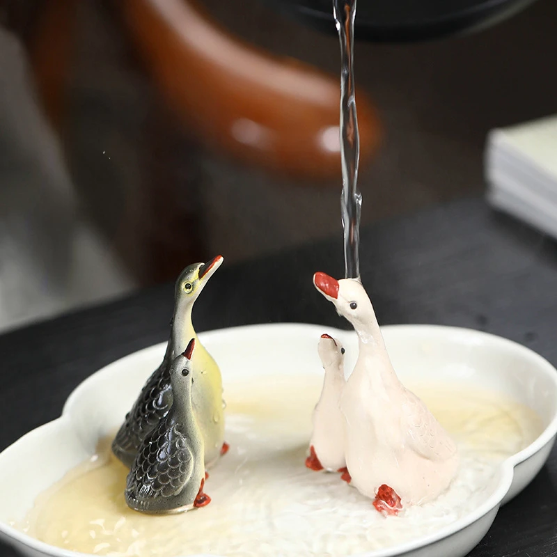 Color-changing Swan Tea Pet Alabaster Can Be Raised Tea Pet Tea Table Ceramic Crafts Ornaments Heat Can Change Color