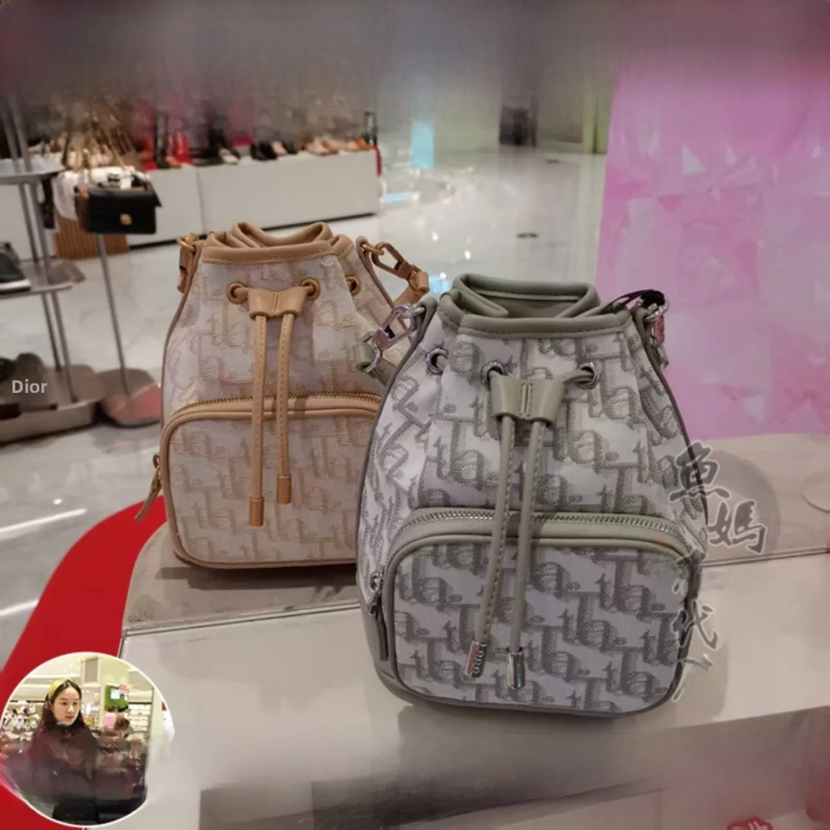 

TATA 2025 Summer Floral Bucket Bag Fashionable Women's Crossbody Bag X3438 Trendy Commuter Bag Artificial Leather Youth