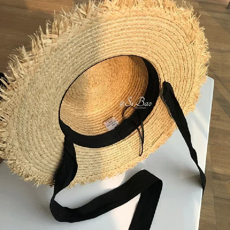 Straw Hat Women Wide Brim Sun Protection Beach Hat Black and White Ribbon Bowknot Straw Cap Casual Ladies Flat Top Panama Hat