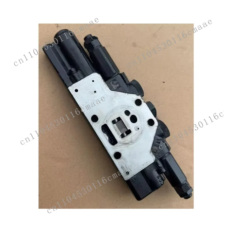Excavator parts VIO50 VIO55 VIO55-5B VIO57 VIO60 B6-6 Main control valve 172A48-74113 Hydraulic distribution valve section