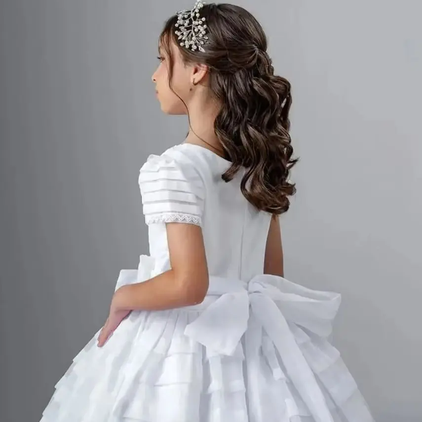 Maßgeschneidertes weißes Blumenmädchenkleid für die Hochzeit mit Schleife, kurzen Ärmeln, bodenlang, für Kindergeburtstag, Erstkommunion