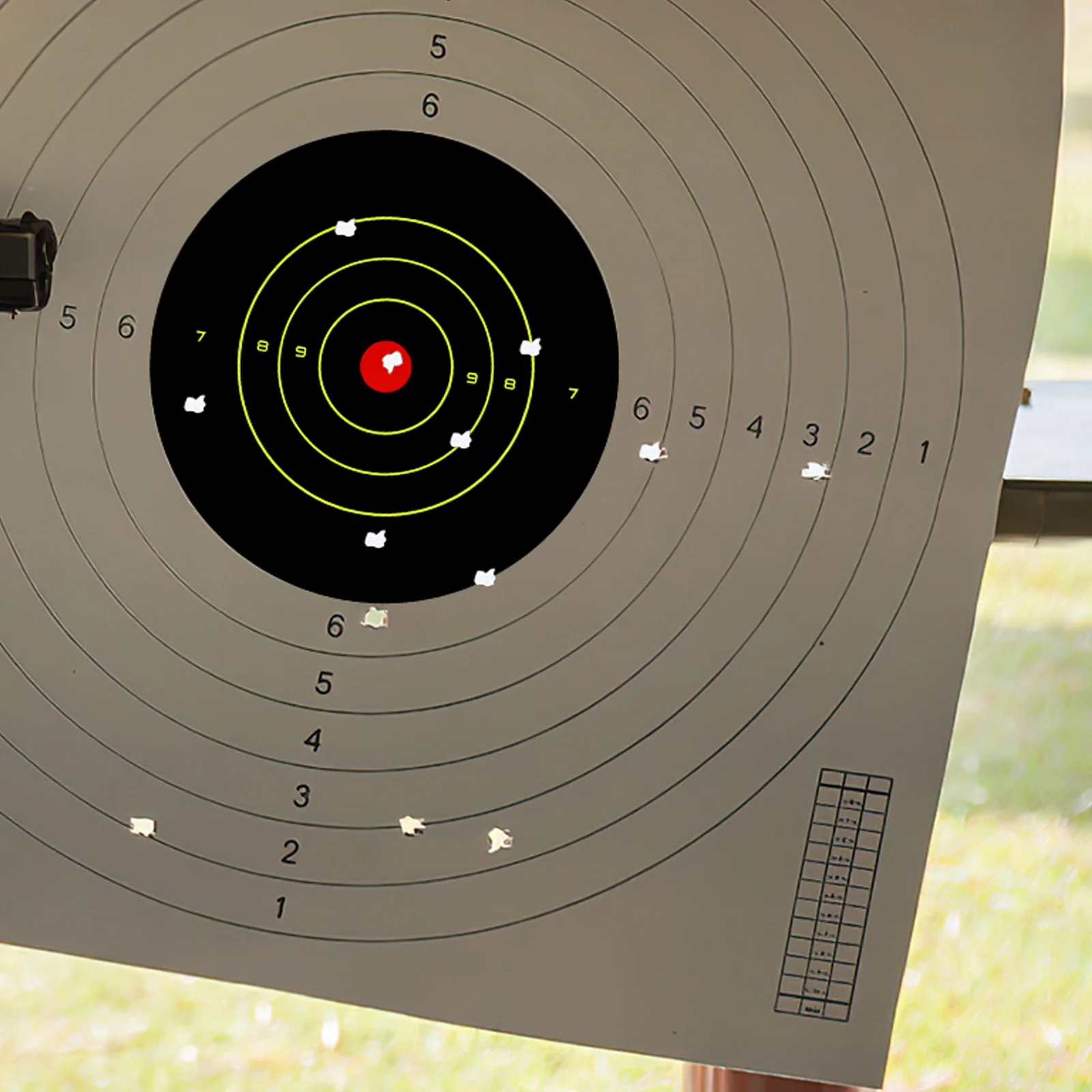 25Pcs Fluorescent Paper Target Stickers Self-Adhesive for Sports Archery Practice Training Accessories Paper