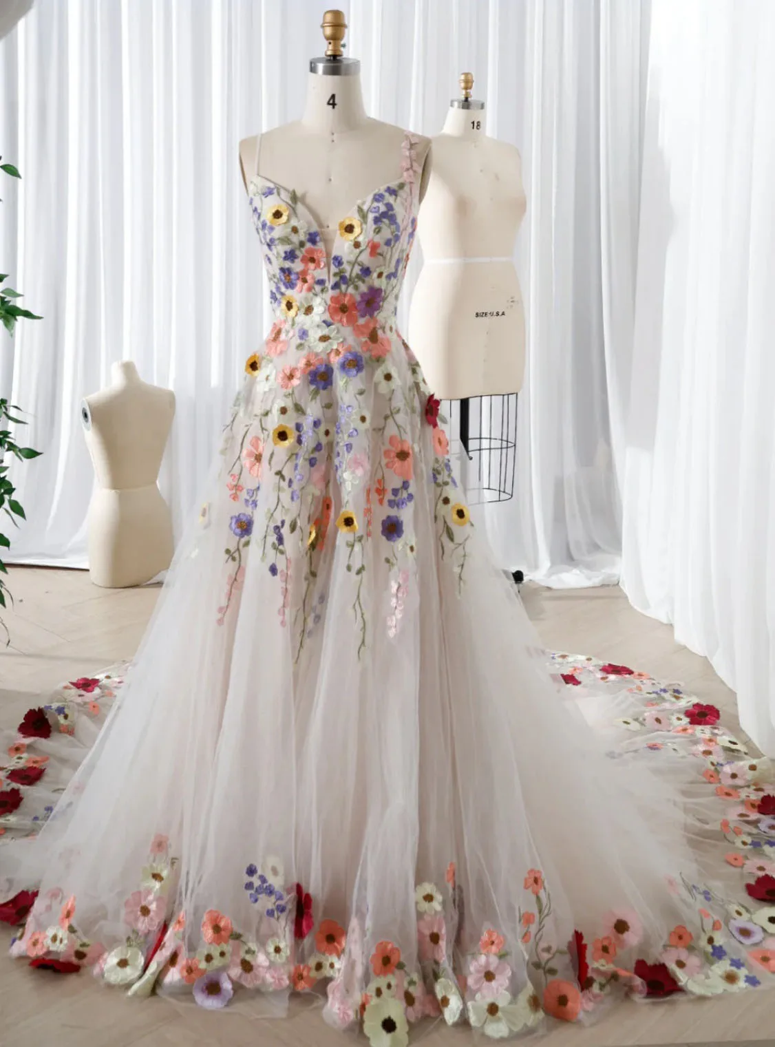 3d flor applique vestido de casamento renda bordado tule vestido de noiva sem alças inchado vestido de baile uma linha praia vestidos de noiva