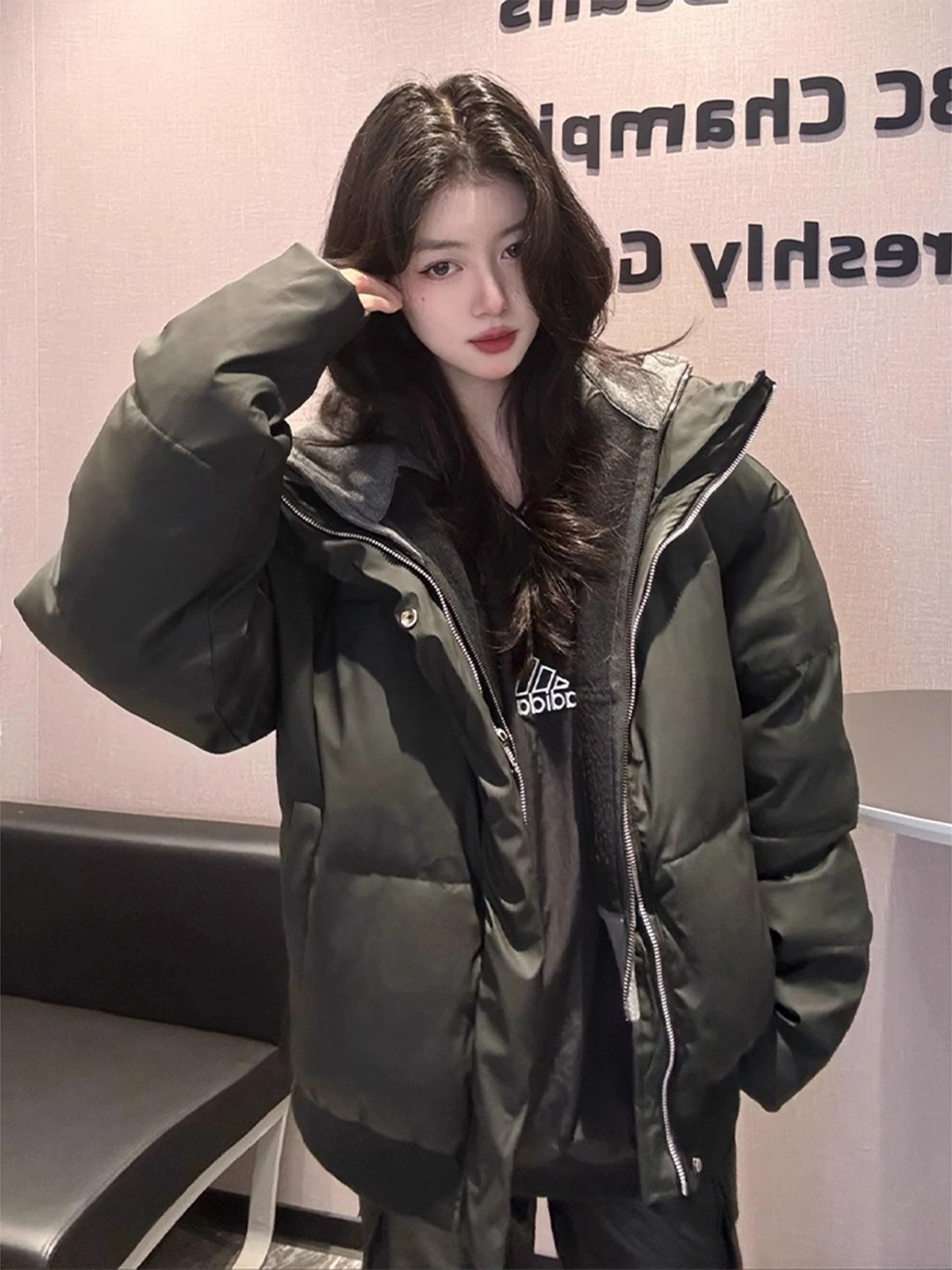 

Мужская зимняя хлопковая куртка в стиле ретро в американском стиле, верхняя одежда с высоким дизайном, теплое хлопковое пальто для пар