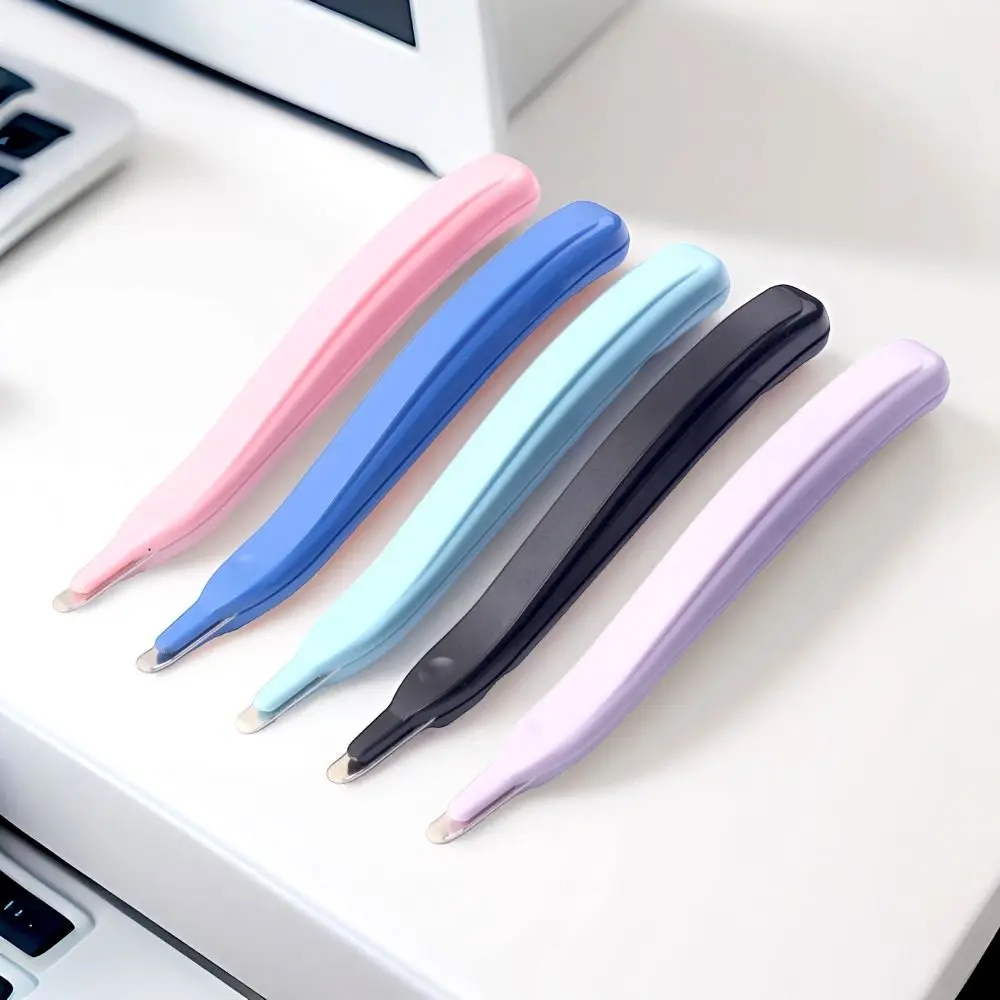 

Pen-style Professional Staple Remover Tool ABS Magnetic Tip Design Mini Staple Remover Facilitates Collection Staple Puller Home