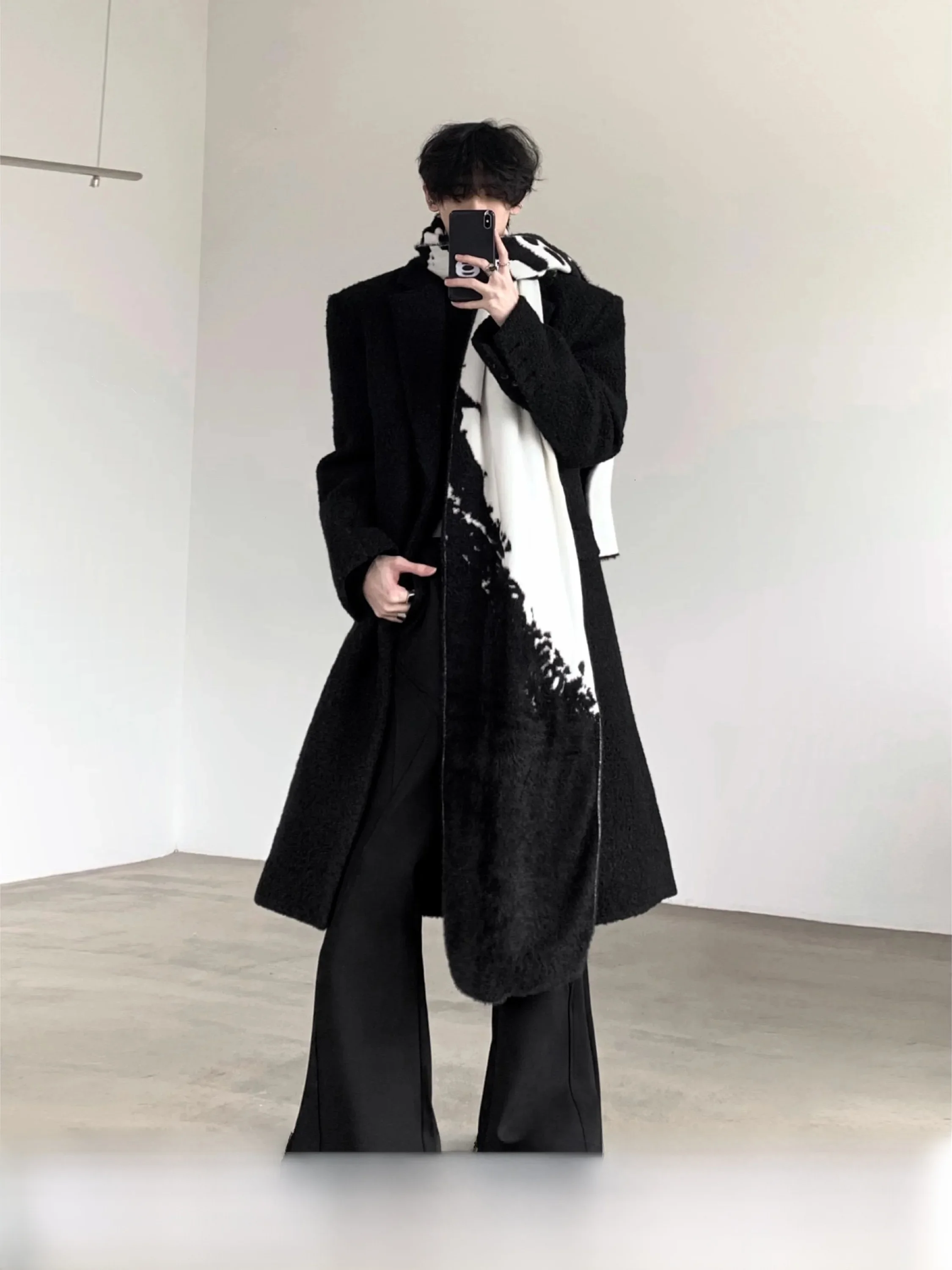 Black Woolen Men's Coat with Shoulder Pads Winter Fashionable Mid-Length Windbreaker Scarf Stylish Casual Warm Long Sleeve