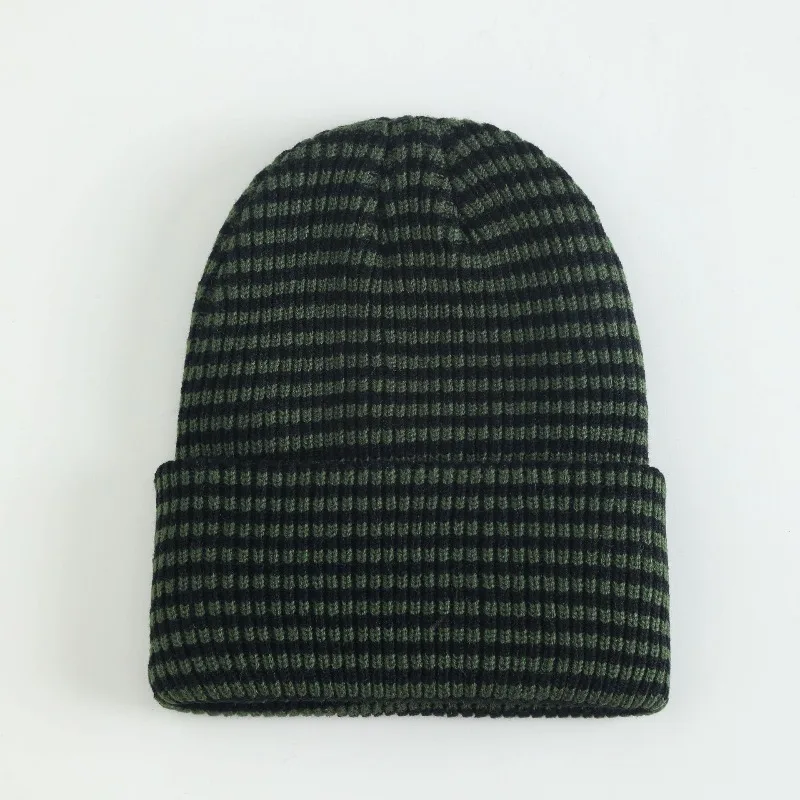 Individuell besticktes Logo, modische gestreifte Strickmütze, trendige Herbst- und Wintermütze für Männer und Frauen, warme Outdoor-Skibeamie. – Detail 2