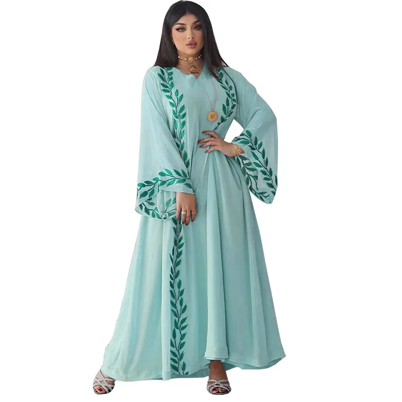 2025 New Middle East Arab Muslim Abayat Fashion Chiffon Abaya Femme Embroidered Pink Crew Neck Robe Femme Musulman with Hijab