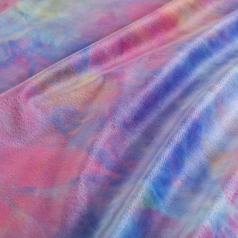 Tęczowa miękka pluszowa tkanina Tie-Dye zimowa tkanina na kostiumy sceniczne i lalki zabawkowe TJ1187