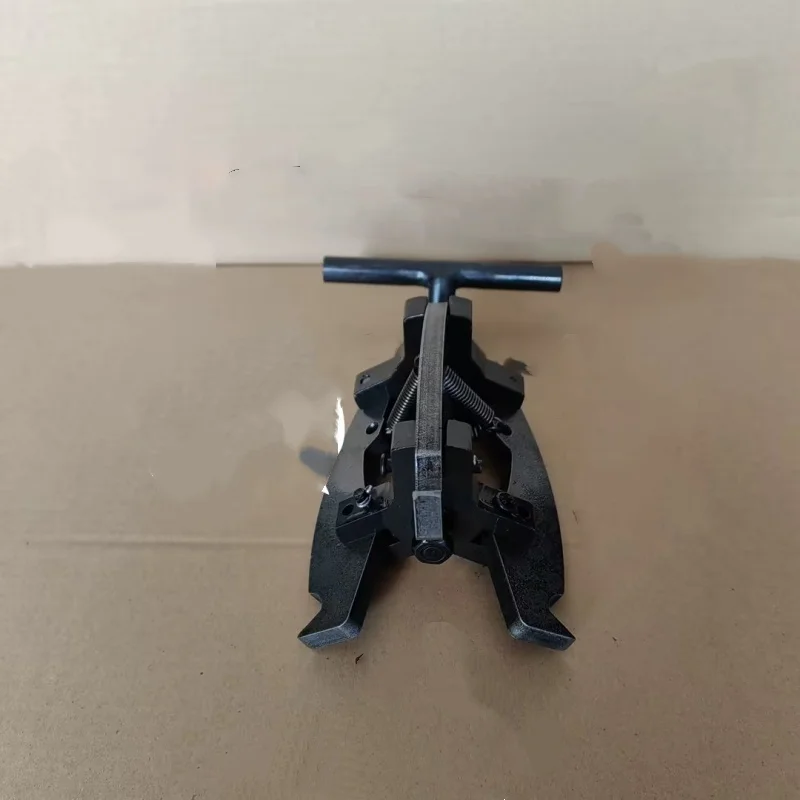 Universal Piston Pulling Tool  Applicable To Piston Combustion Chamber Diameter 55-130mm