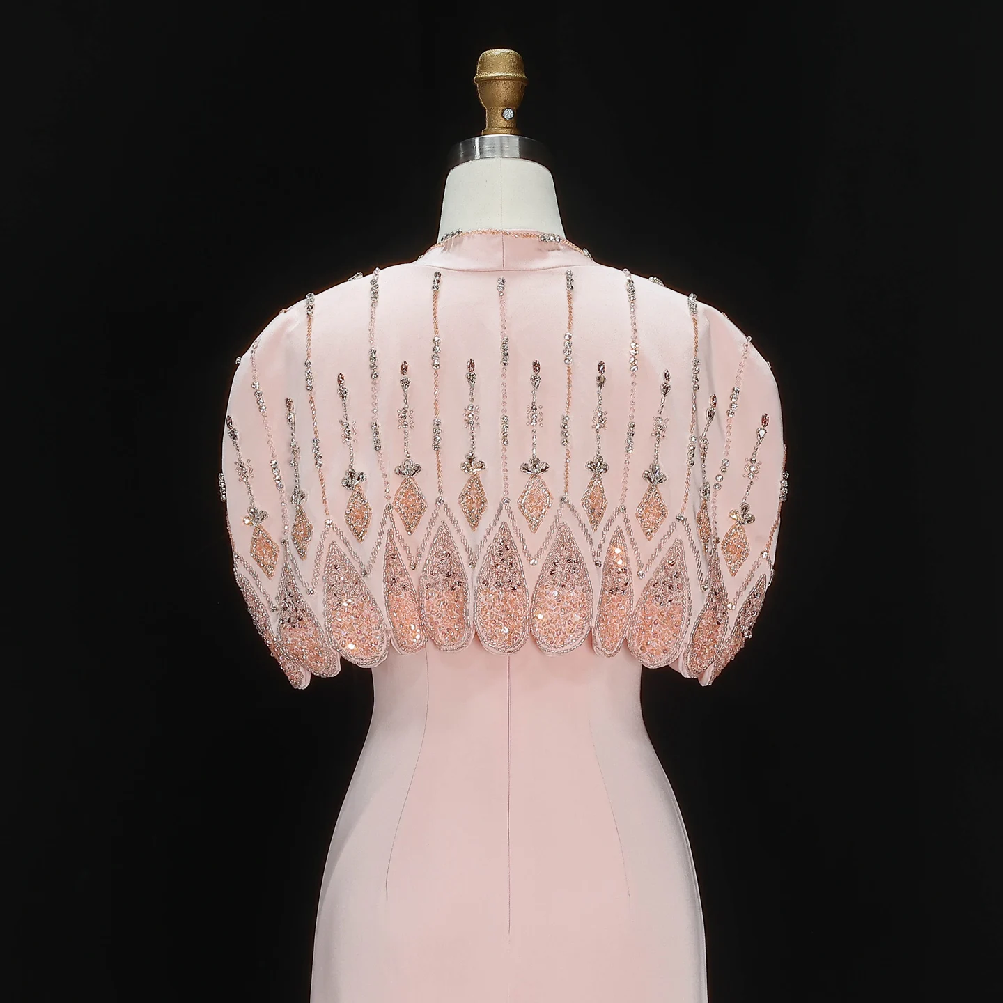 Sharon Said Rosa Langes Formelles Abendkleid mit Cape Luxuriös Perlenverziertes Elegantes Hochzeitsgast-Partykleid für Damen SS302 Maßanfertigung – Detail 12