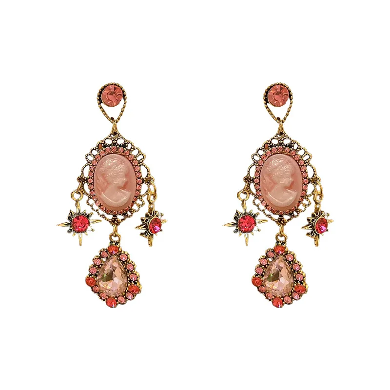 Portrait studded with water droplets oval sun awn earrings Baroque retro personalized earrings