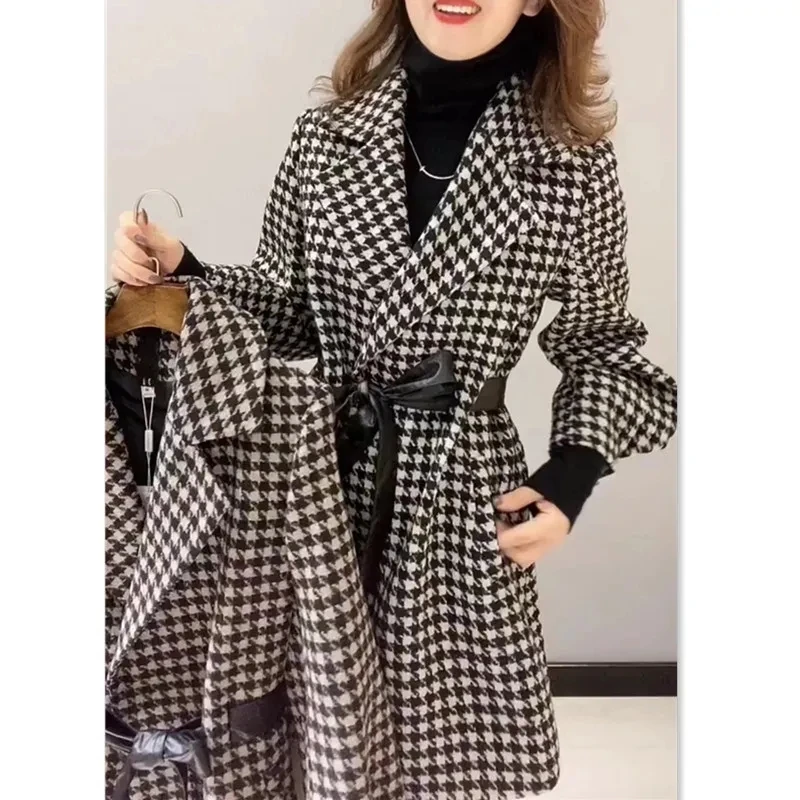 2023 New Women Woolen Coat Fashion Mid Length With Belt Windbreaker Autumn Winter Korean Slim Bow Plaid Wool Overcoat Jacket 5XL