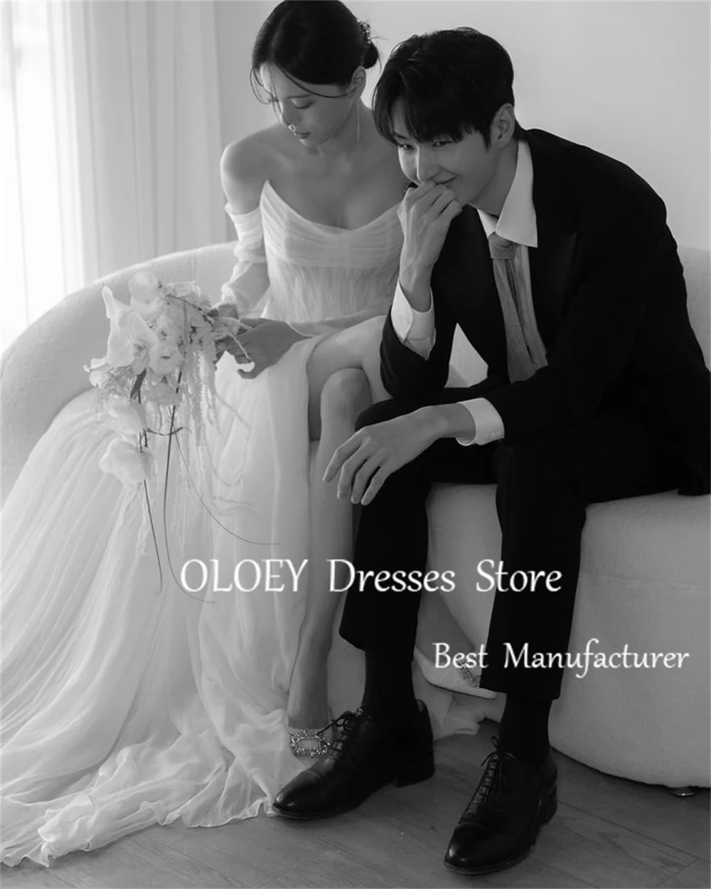 OLOEY 2025 Elegant Ivory ชุดแต่งงานสายเกาหลีถ่ายภาพ Soft Tulle ชุดเจ้าสาวความยาวชั้น Cape แขนยาวที่กําหนดเอง