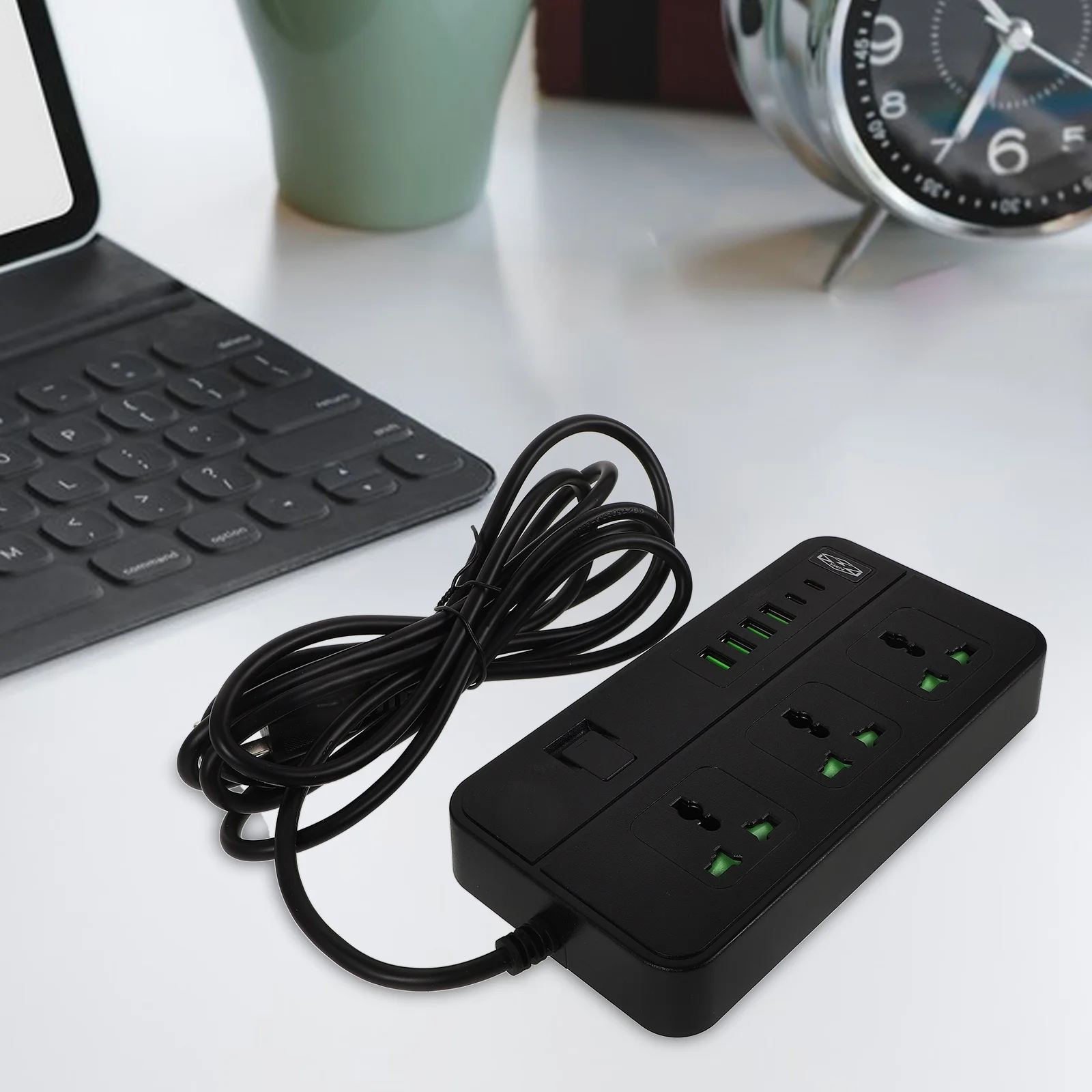 

Fast Charging 3 Outlets USB Type Protector Outlet Strip Power Strip Surge Protector Extension Cord Multi Plug Outlet