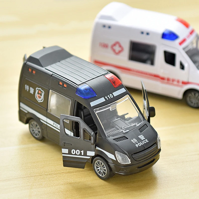 Hospital Rescue Ambulance Police Metal Cars Model Pull Back Sound And Light Alloy Diecast Car Toys For Children Boys Gifts